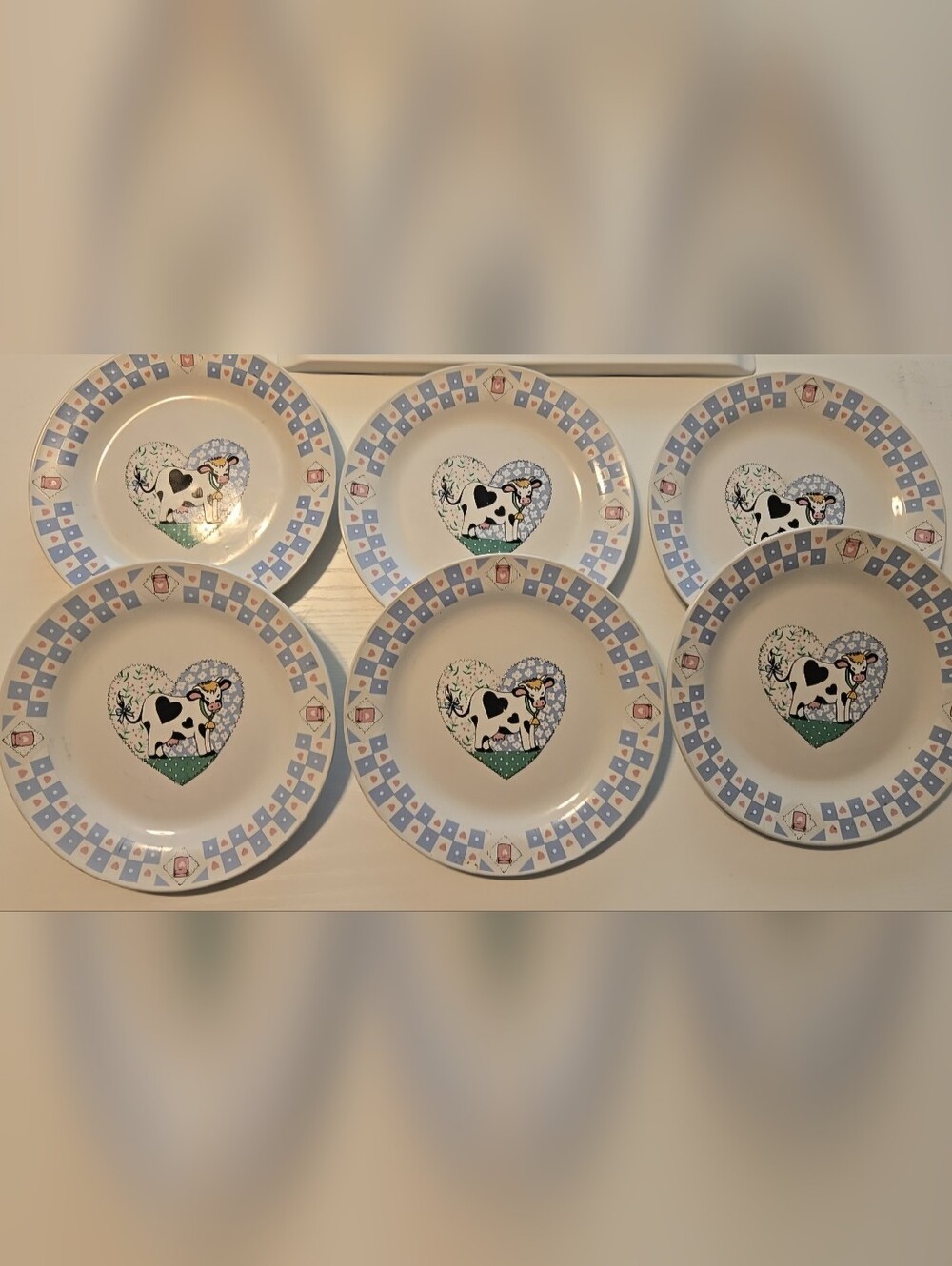 Vintage TableTops Unlimited. Cow Heart Salad Bread Dessert Plates Set Of 6